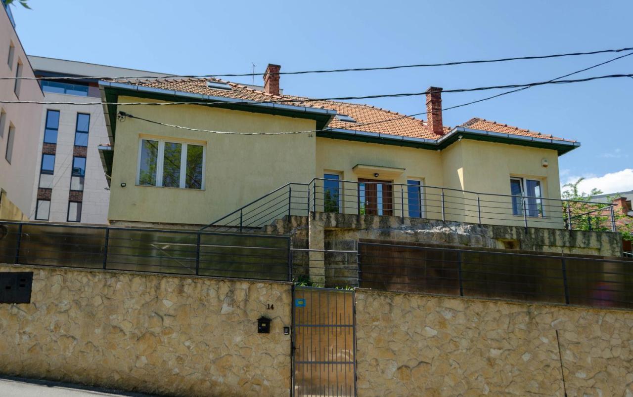 Mansarda Mica Cu Baie Proprie Leilighet Cluj-Napoca Eksteriør bilde